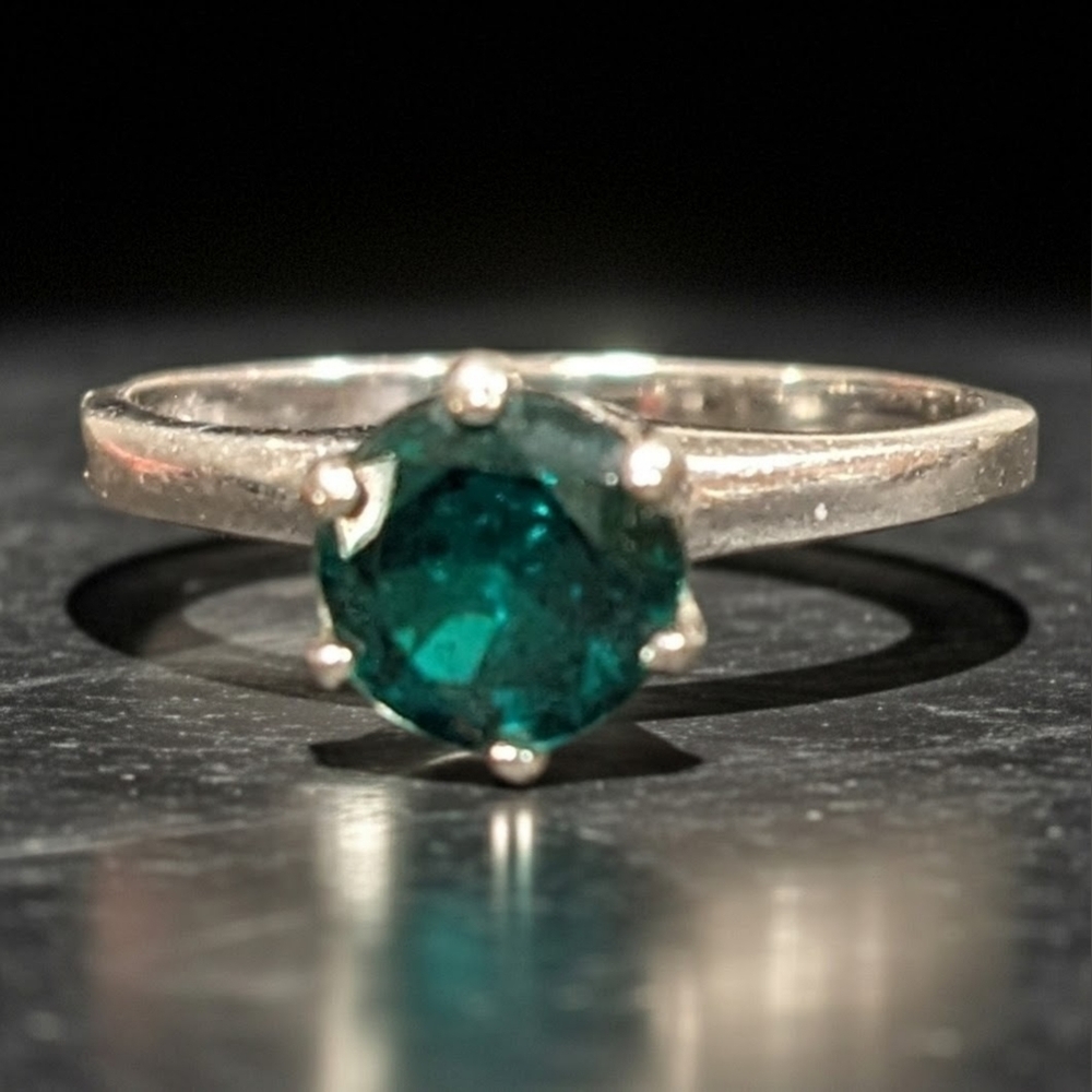 SALE! 10K Emerald Solid Gold Ring